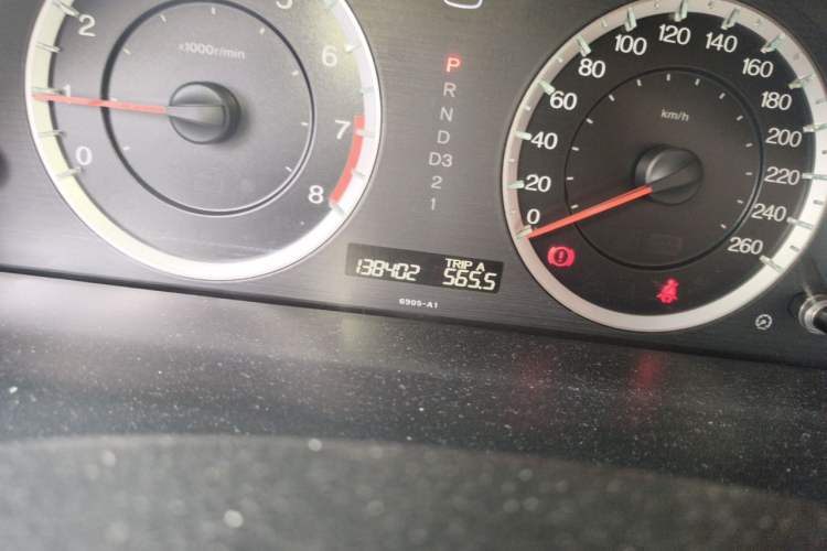 Used Honda Accord 2011 2.4L EX Odometer Close Up