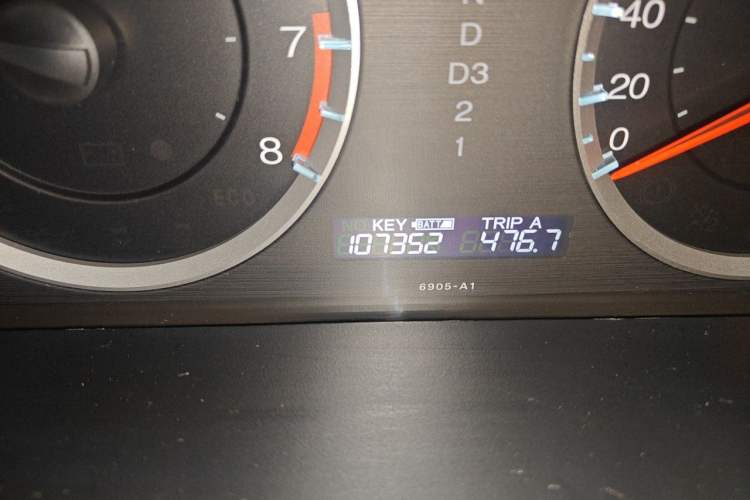 Used Honda Accord 2011 2.4L EX Odometer Close Up