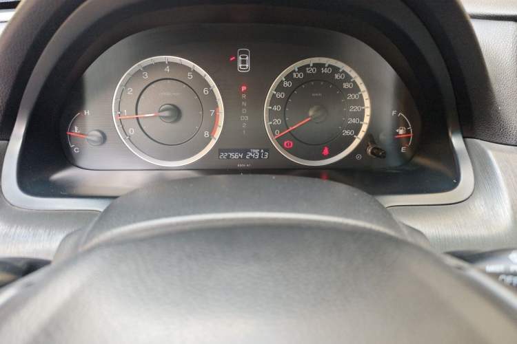 Used Honda Accord 2011 2.4L EX Odometer Close Up
