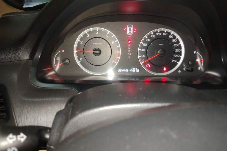 Used Honda Accord 2011 2.0L EX Odometer Close Up