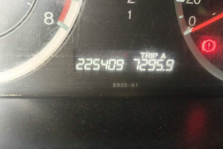 Used Honda Accord 2011 2.0L EX Odometer Close Up