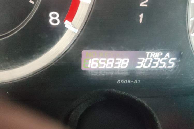 Used Honda Accord 2011 2.0L EX Odometer Close Up