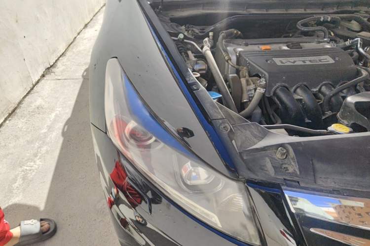 Used Honda Accord 2011 2.4L EX Right Front Headlight