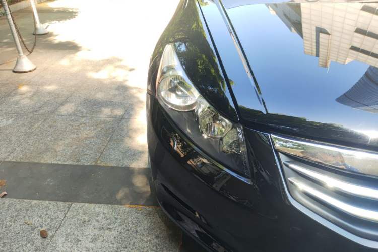 Used Honda Accord 2011 2.4L EX Right Front Headlight