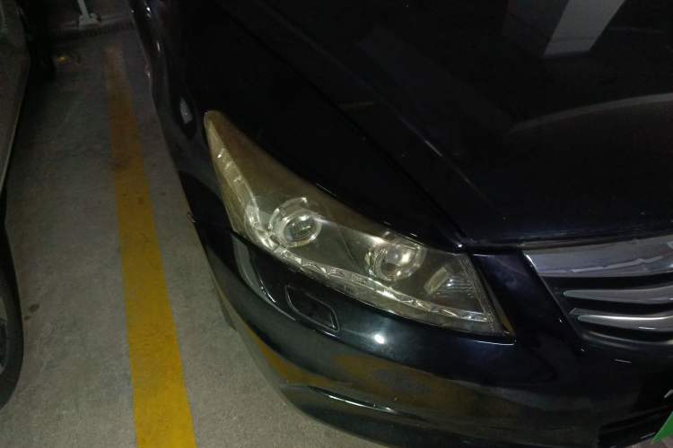Used Honda Accord 2011 2.0L EX Right Front Headlight