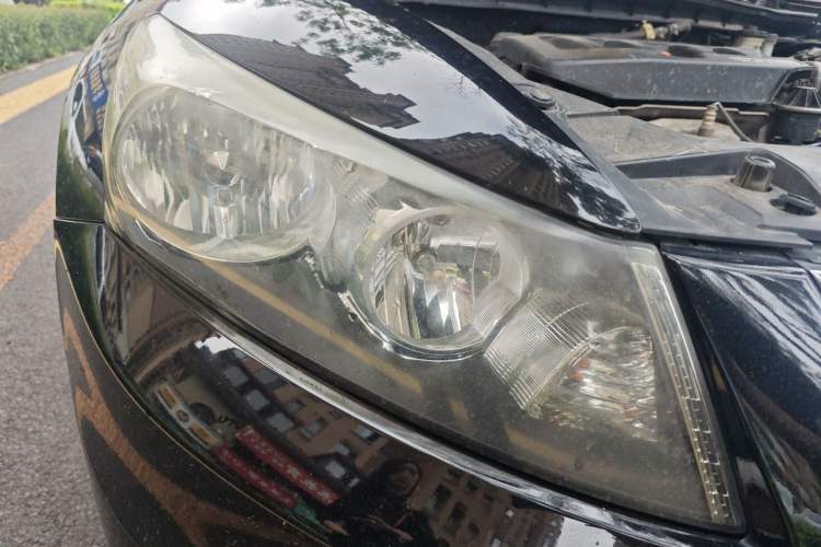 Used Honda Accord 2011 2.0L MT Right Front Headlight