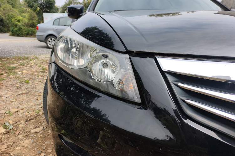Used Honda Accord 2011 2.0L MT Right Front Headlight