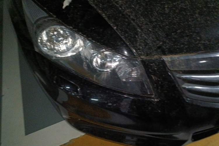 Used Honda Accord 2011 2.4L EX Right Front Headlight
