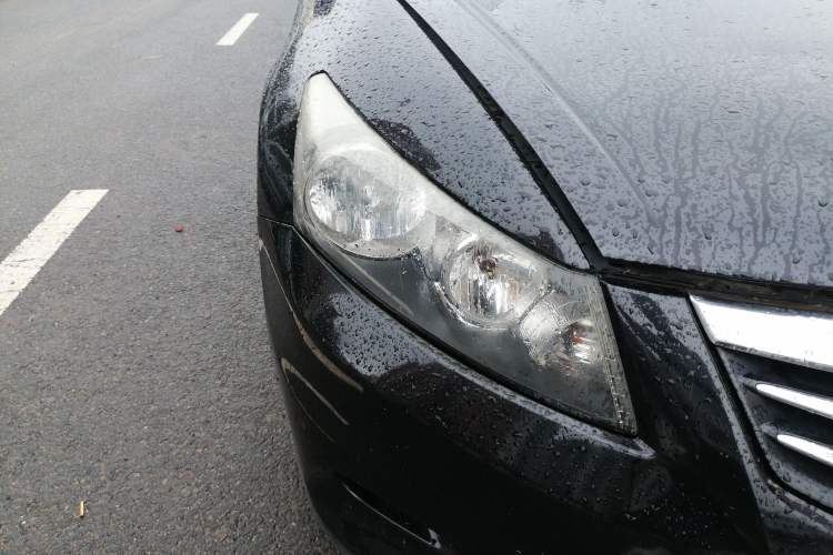 Used Honda Accord 2011 2.0L MT Right Front Headlight