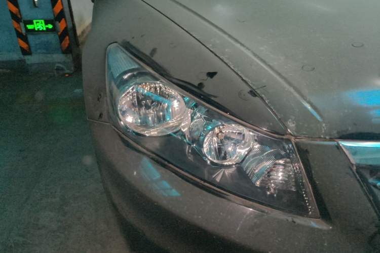 Used Honda Accord 2011 2.4L LX Right Front Headlight