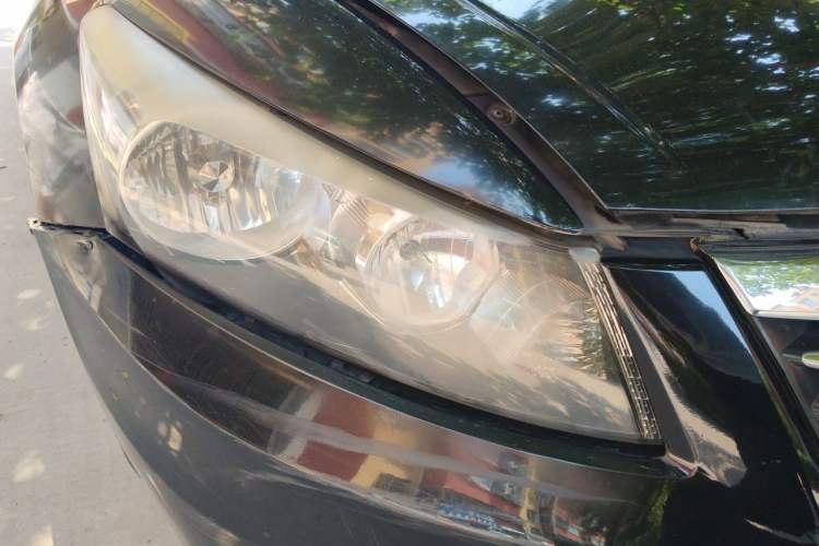 Used Honda Accord 2011 2.0L EX Right Front Headlight