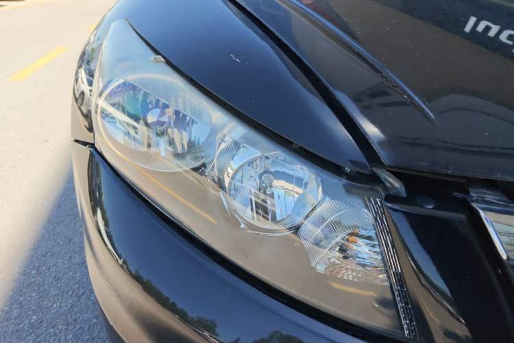 Used Honda Accord 2011 2.0L EX Right Front Headlight