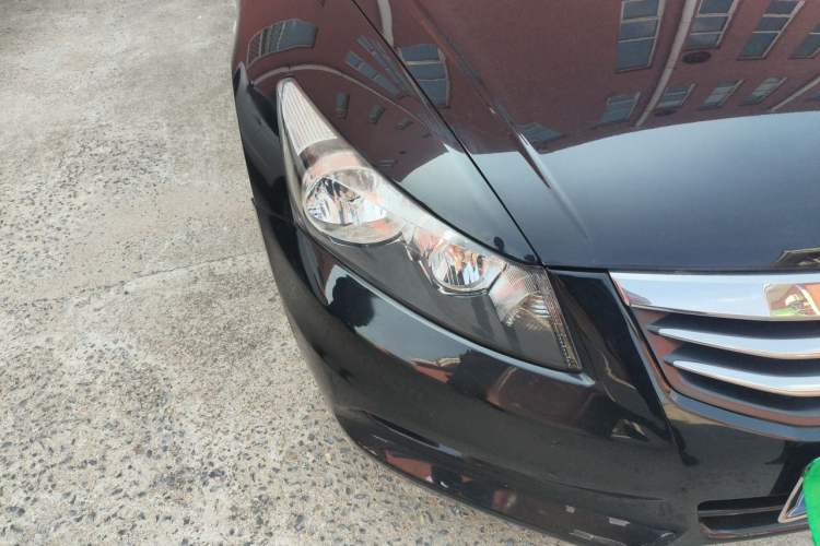 Used Honda Accord 2011 2.0L EX Right Front Headlight