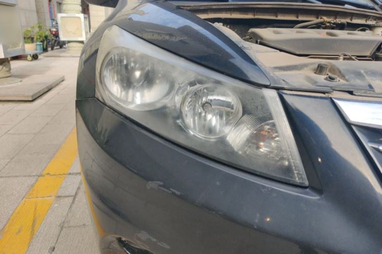 Used Honda Accord 2011 2.0L EX Right Front Headlight