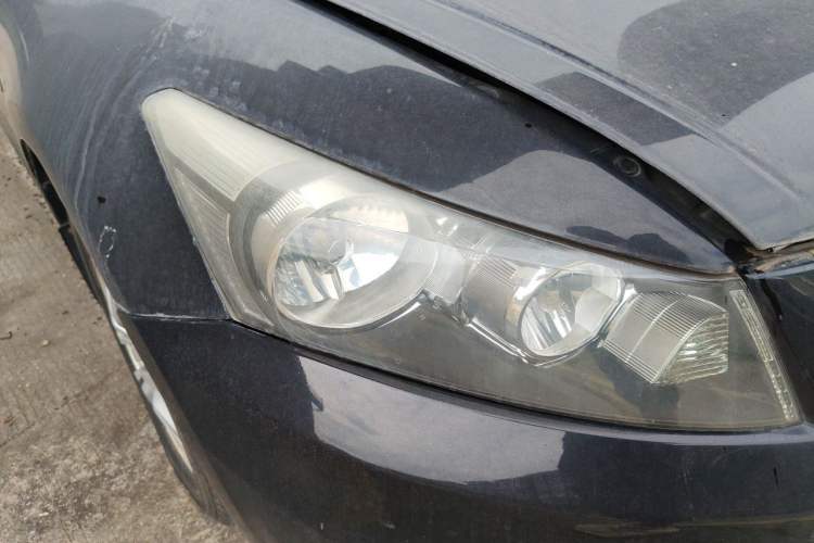 Used Honda Accord 2011 2.0L EX Right Front Headlight