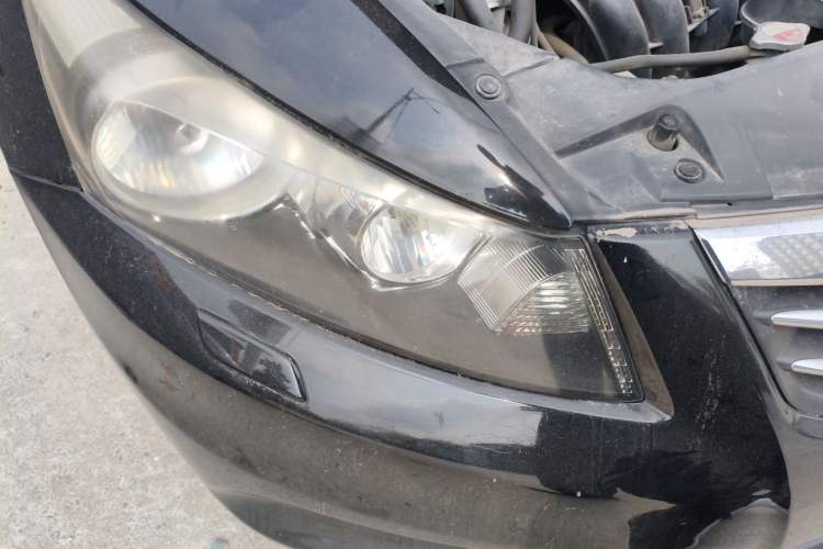 Used Honda Accord 2011 2.4L EX Right Front Headlight