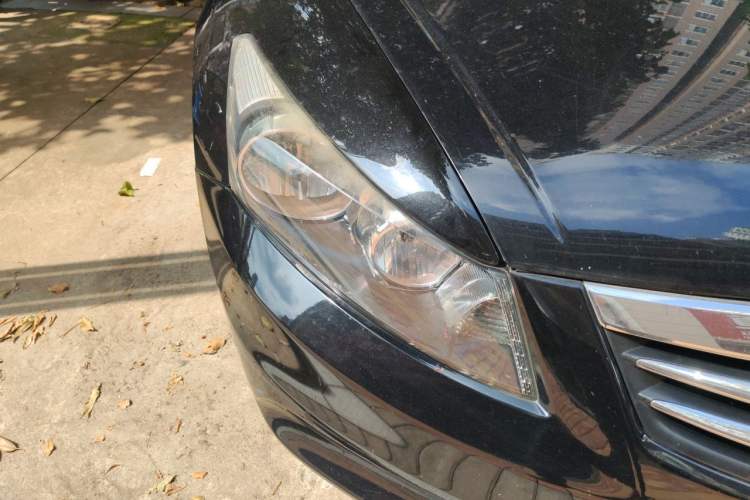 Used Honda Accord 2011 2.0L EX Right Front Headlight