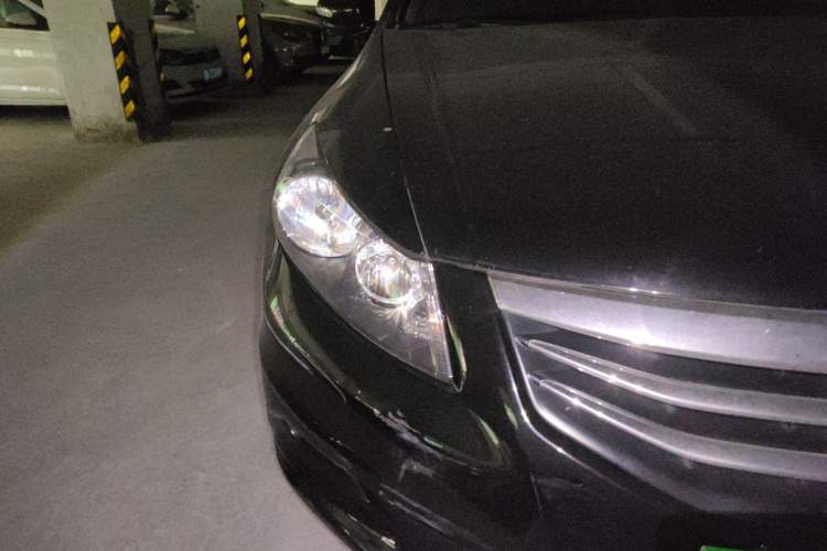 Used Honda Accord 2011 2.0L EX Right Front Headlight