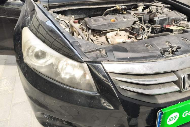 Used Honda Accord 2011 2.0L EX Right Front Headlight