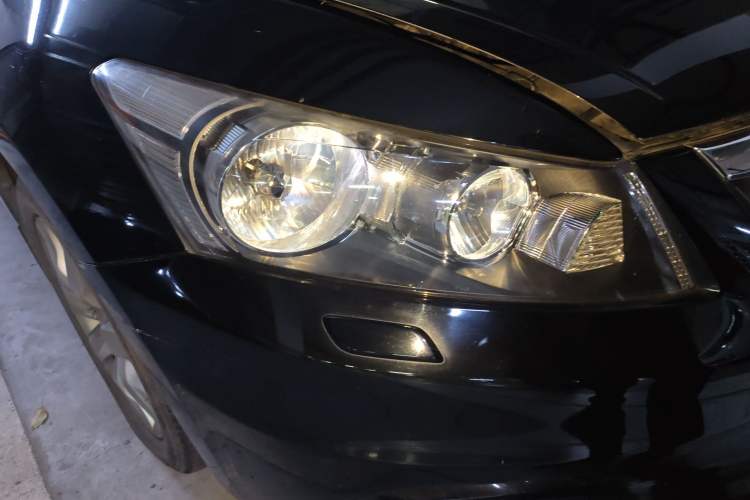 Used Honda Accord 2011 2.4L EXL Navi Right Front Headlight