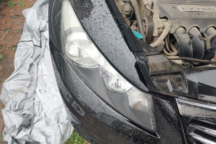 Used Honda Accord 2011 2.4L LX Right Front Headlight