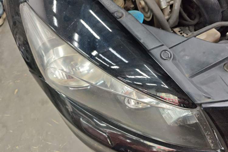 Used Honda Accord 2011 2.4L EX Right Front Headlight