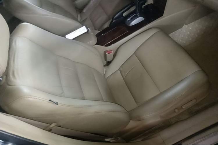 Used Honda Accord 2011 2.0L EX Right Front Seat