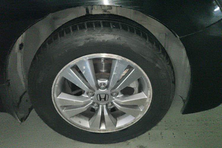 Used Honda Accord 2011 2.0L EX Right Front Wheel Hub