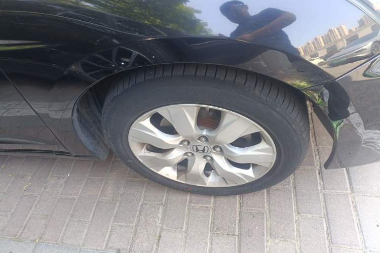 Used Honda Accord 2011 2.4L EX Navi Right Front Wheel Hub