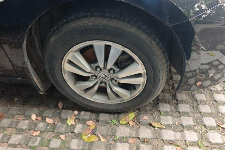 Used Honda Accord 2011 2.0L EX Right Front Wheel Hub