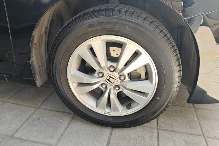 Used Honda Accord 2011 2.0L EX Right Front Wheel Hub