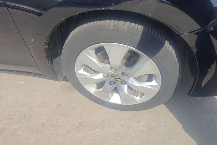 Used Honda Accord 2011 2.4L EX Right Front Wheel Hub