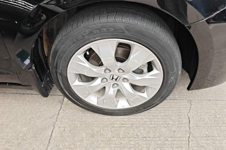 Used Honda Accord 2011 2.4L EX Right Front Wheel Hub