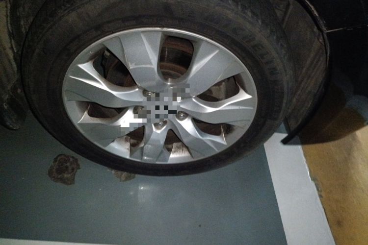 Used Honda Accord 2011 2.4L EX Right Front Wheel Hub