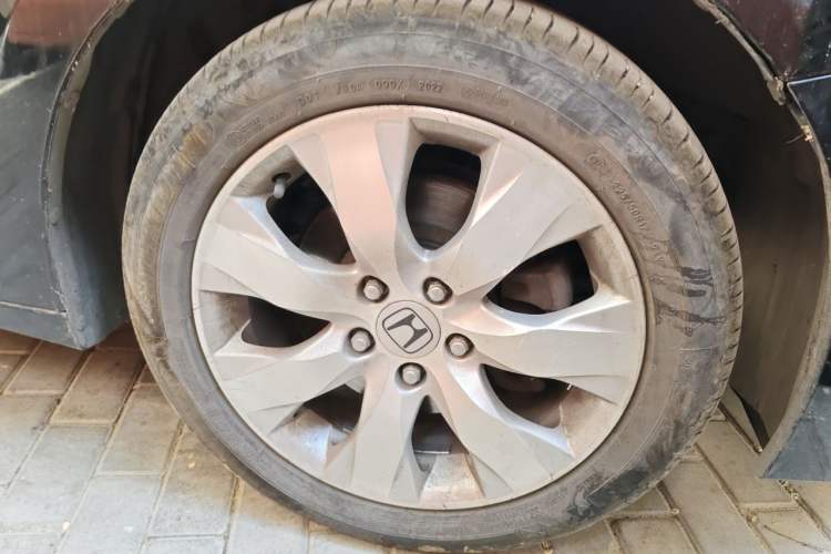 Used Honda Accord 2011 2.4L EX Navi Right Front Wheel Hub