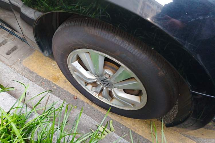 Used Honda Accord 2011 2.0L EX Right Front Wheel Hub