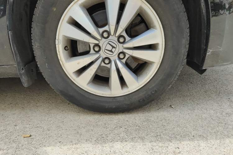 Used Honda Accord 2011 2.0L EX Right Front Wheel Hub