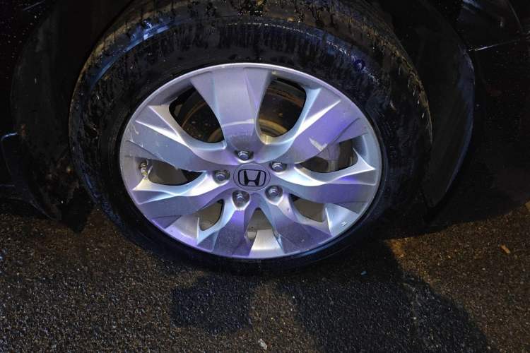 Used Honda Accord 2011 2.4L EX Right Front Wheel Hub