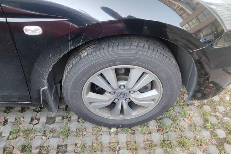 Used Honda Accord 2011 2.0L EX Right Front Wheel Hub