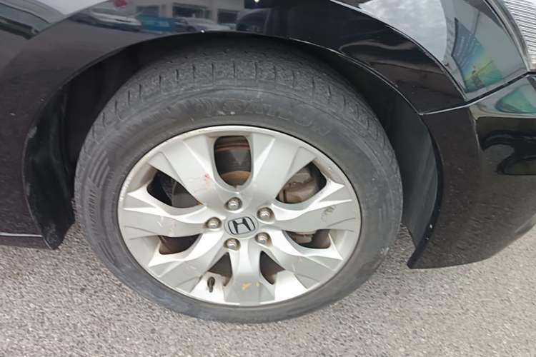 Used Honda Accord 2011 2.4L EX Right Front Wheel Hub