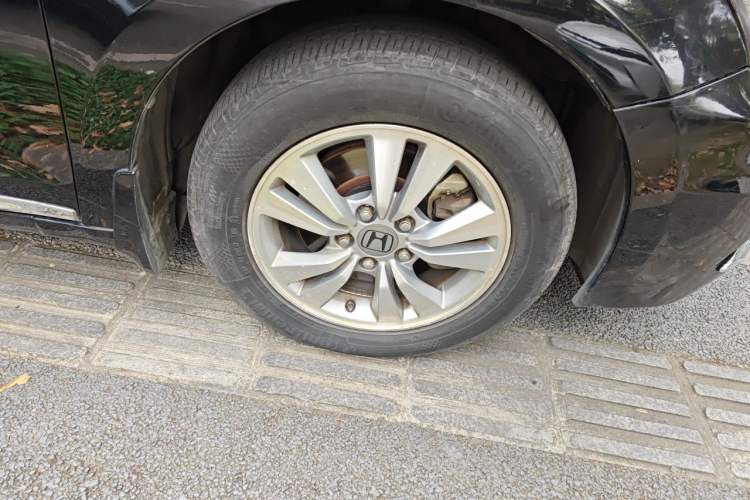 Used Honda Accord 2011 2.0L EX Right Front Wheel Hub