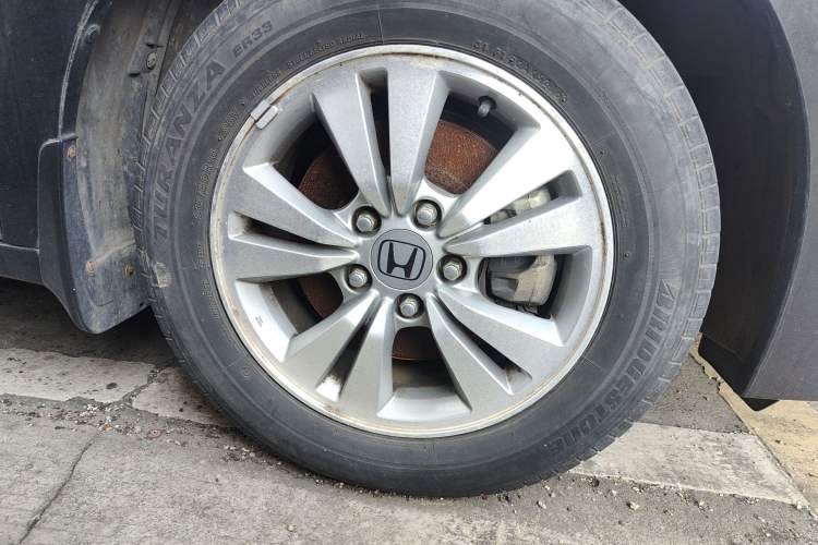 Used Honda Accord 2011 2.0L EX Right Front Wheel Hub