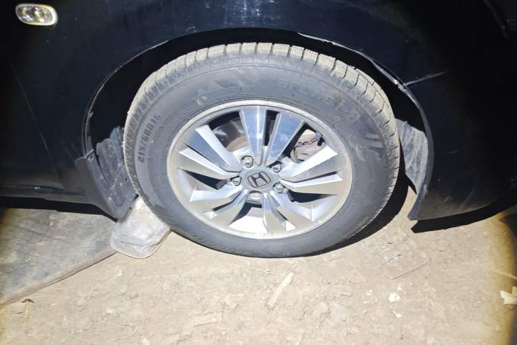 Used Honda Accord 2011 2.4L LX Right Front Wheel Hub