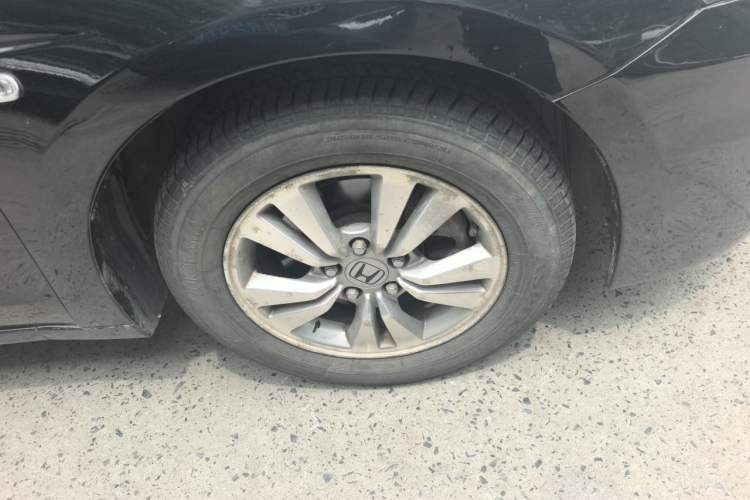 Used Honda Accord 2011 2.0L EX Right Front Wheel Hub