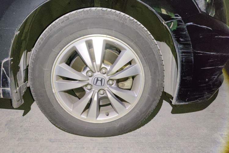 Used Honda Accord 2011 2.0L EX Right Front Wheel Hub