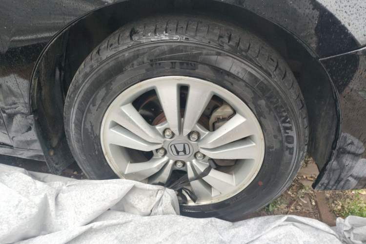 Used Honda Accord 2011 2.4L LX Right Front Wheel Hub