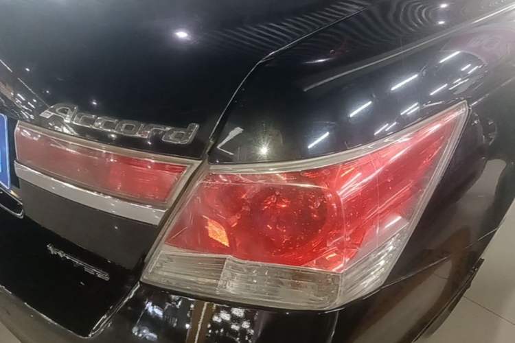 Used Honda Accord 2011 2.0L EX Right Rear Taillight