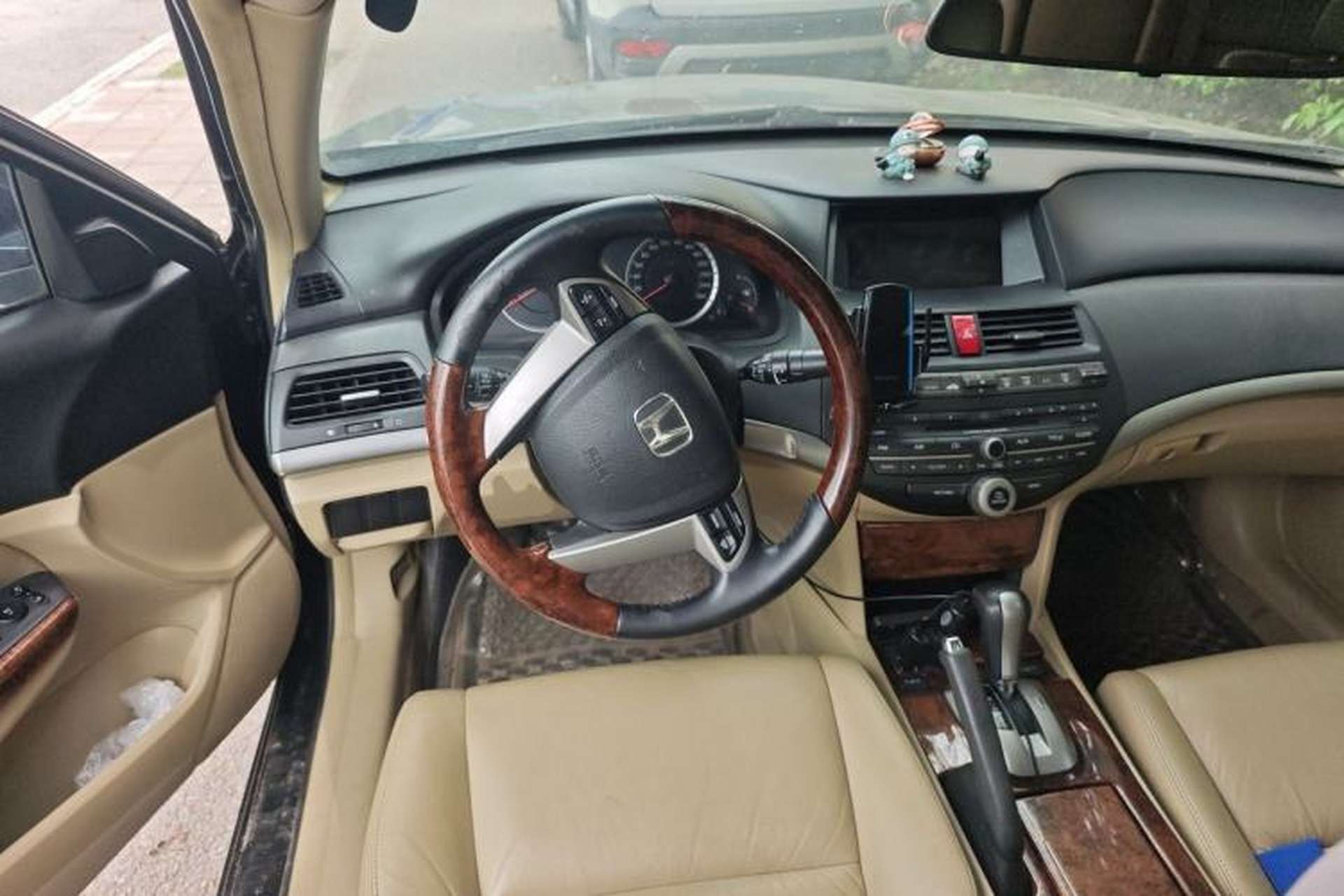 Used Honda Accord 2011 2.0L EX Steering Wheel