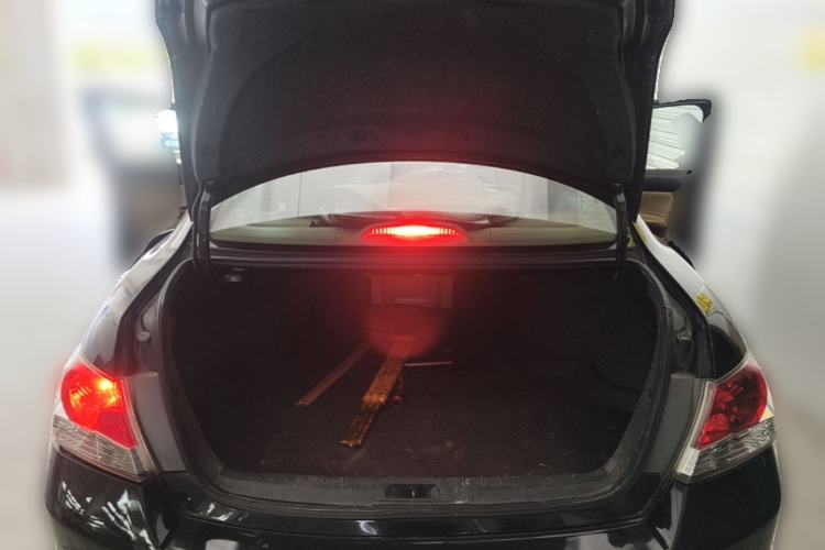 Used Honda Accord 2011 2.4L LX Trunk