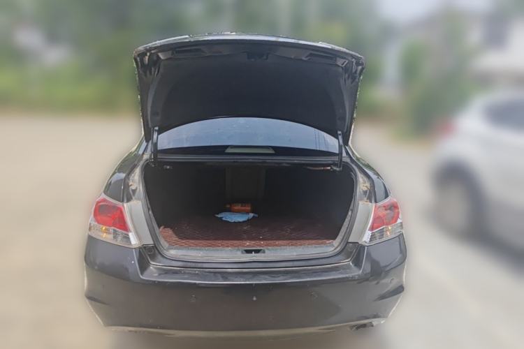 Used Honda Accord 2011 2.0L EX Navi Trunk